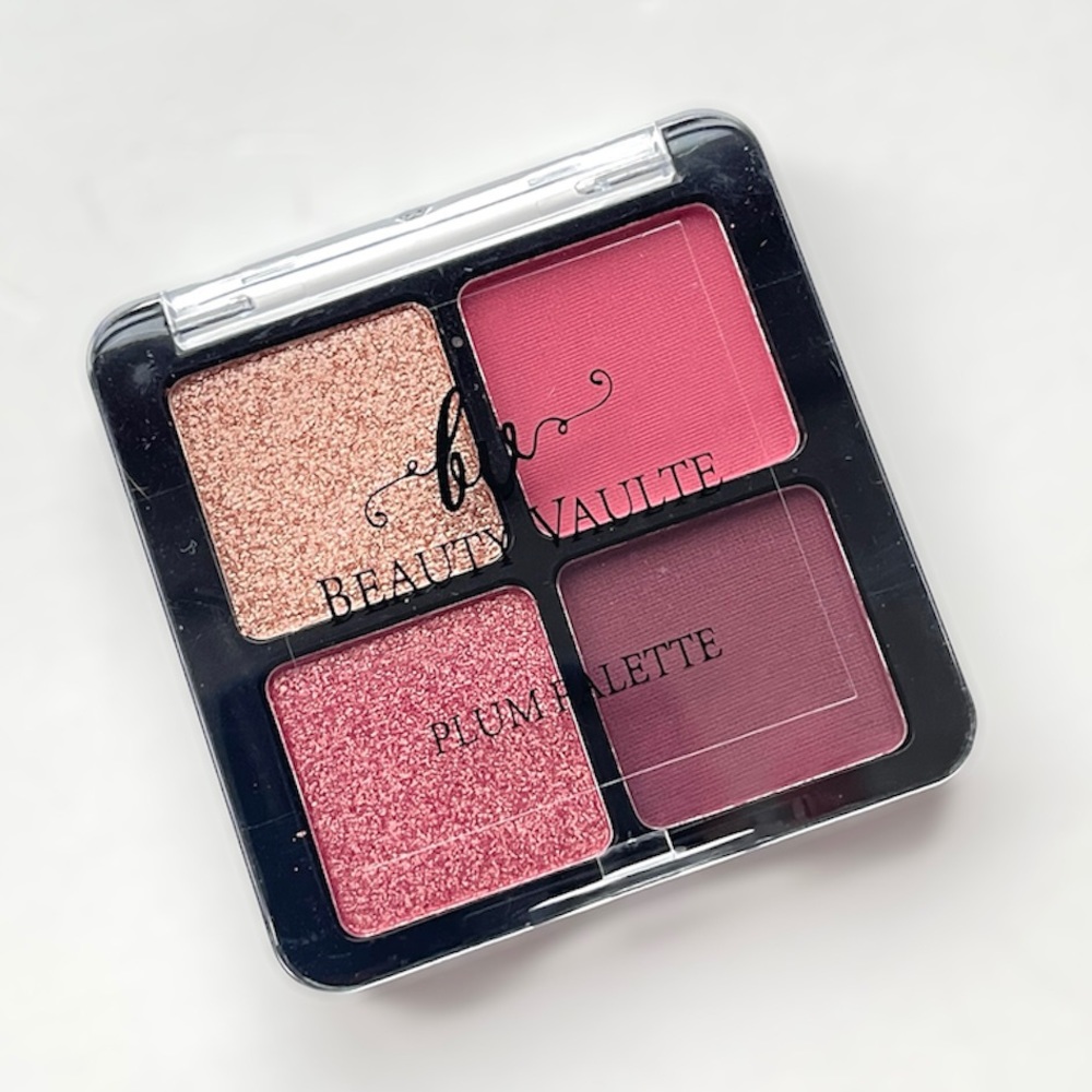 NIP Beauty Vaulte Eyeshadow Quad in Plum